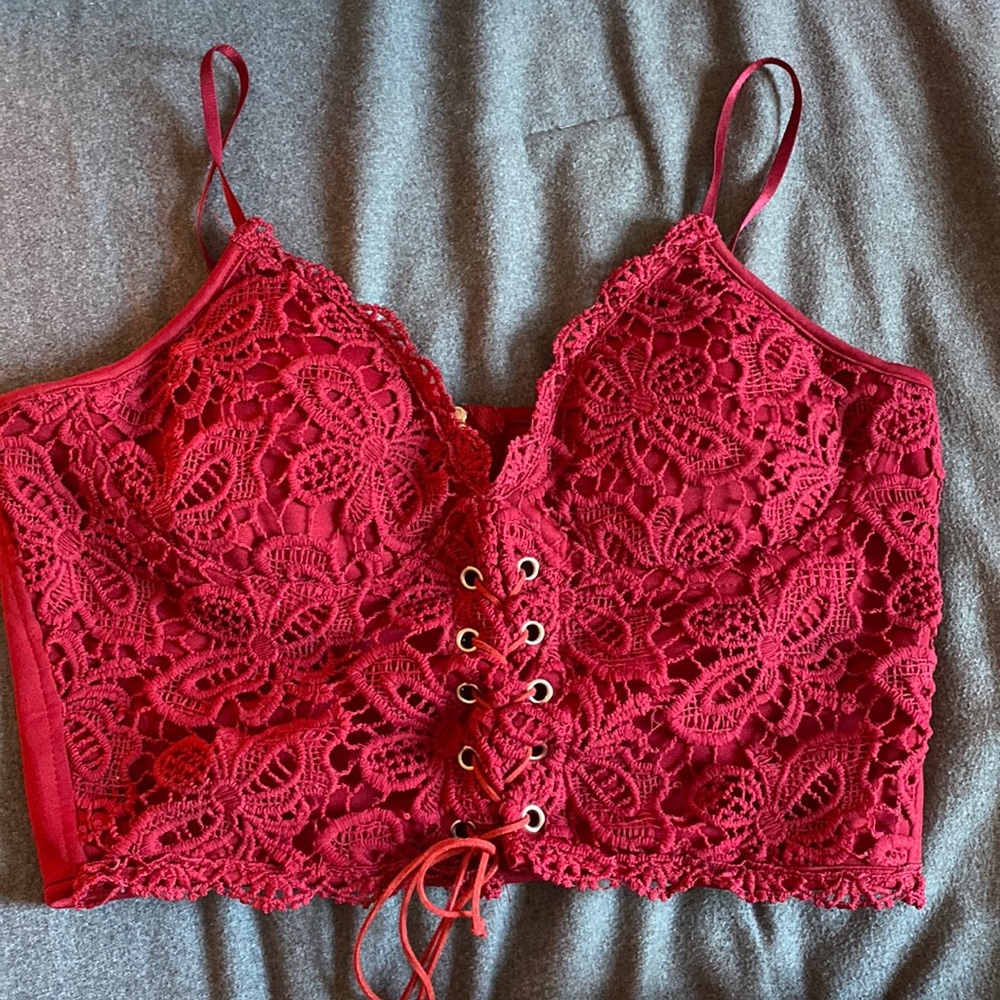 Red crop top size S